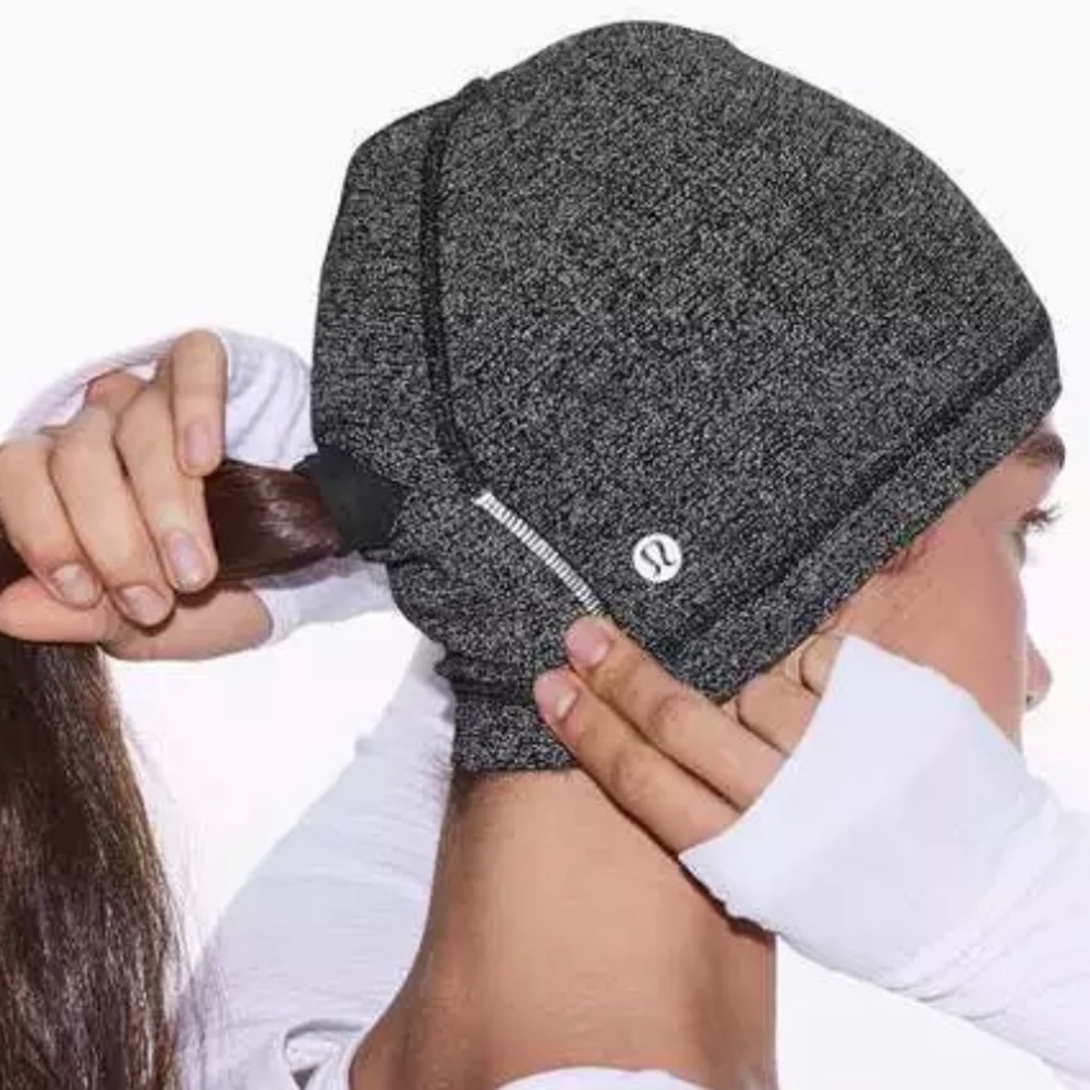 LAST 1 🎀LULULEMON RUN IT OUT TOQUE BNWT - Picture 4 of 15